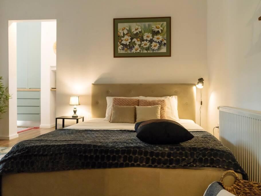 Cozy Studio Next To House Of Parliament Bucharest Luaran gambar